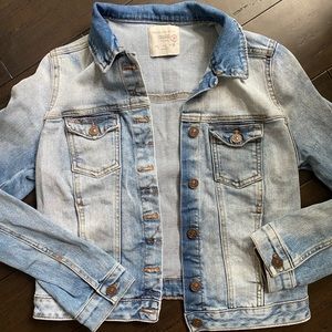 ZARA Fitted Denim Jacket
